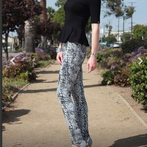 David Kahn Nikki skinny jeans NWT white leopard size 29